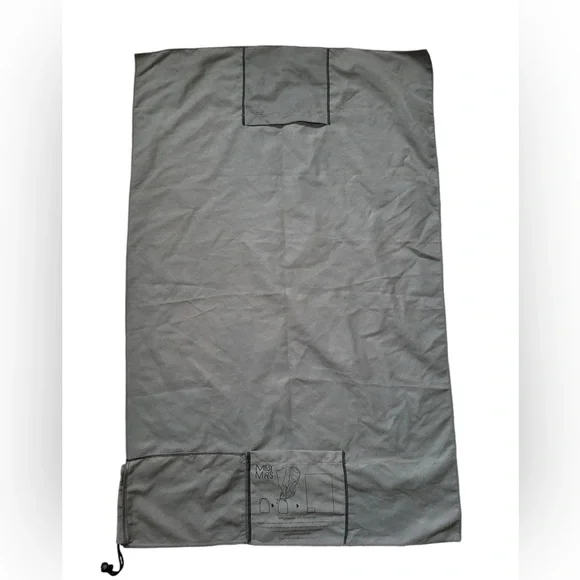 Messy Mutts Packable Towel - Picture 2 of 6